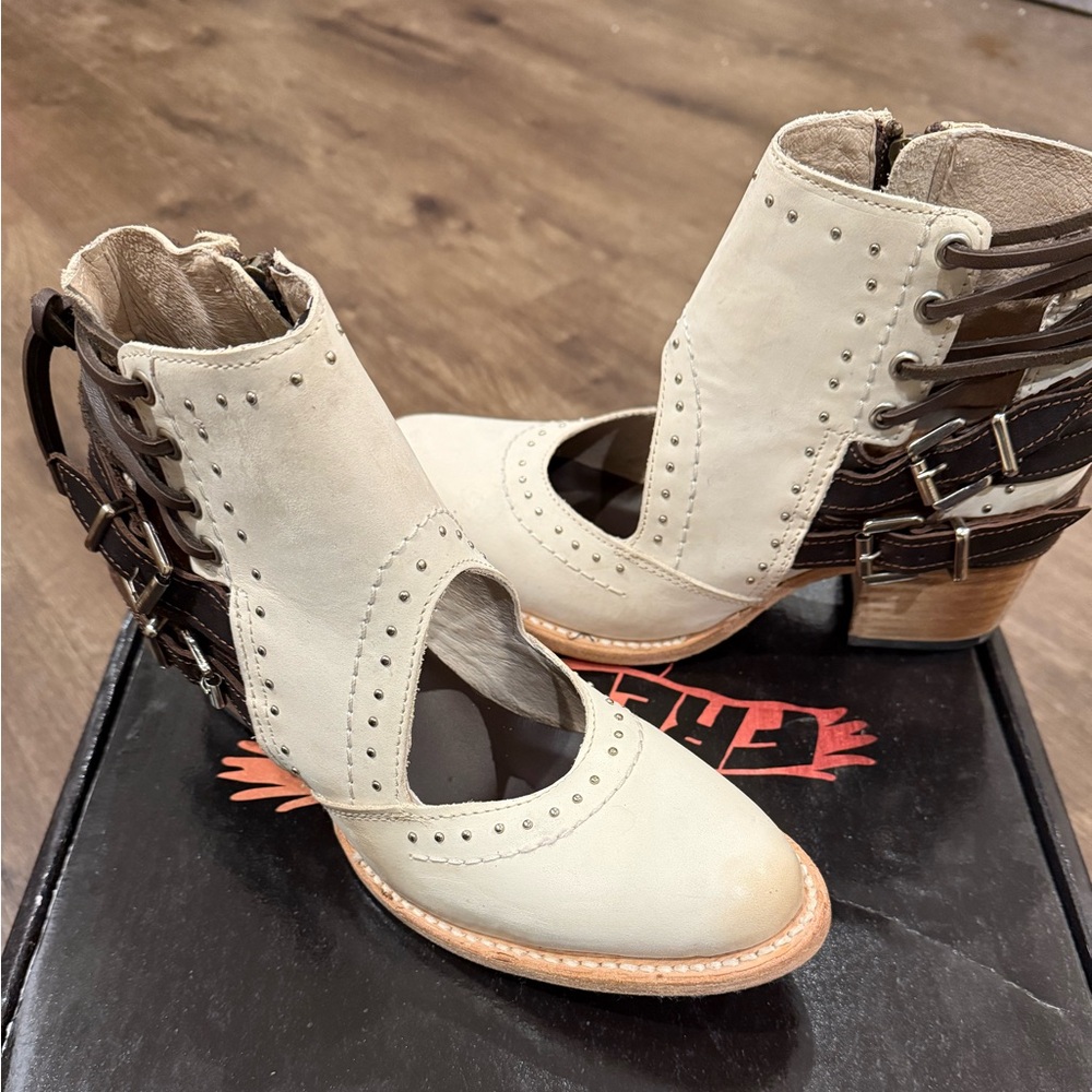 Freebird Desert White Multi